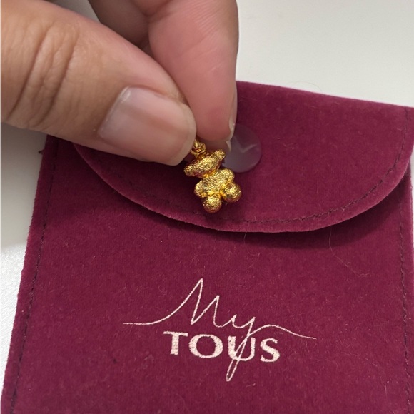 TOUS BEAR PENDANT WITH 18KT GOLD PLATING OVER DIAMOND SILVER BOLD BEAR SMALL - Picture 1 of 4